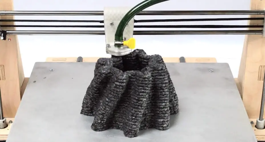 Beer Holthuis creates Paper Pulp Printer that prints recycled paper