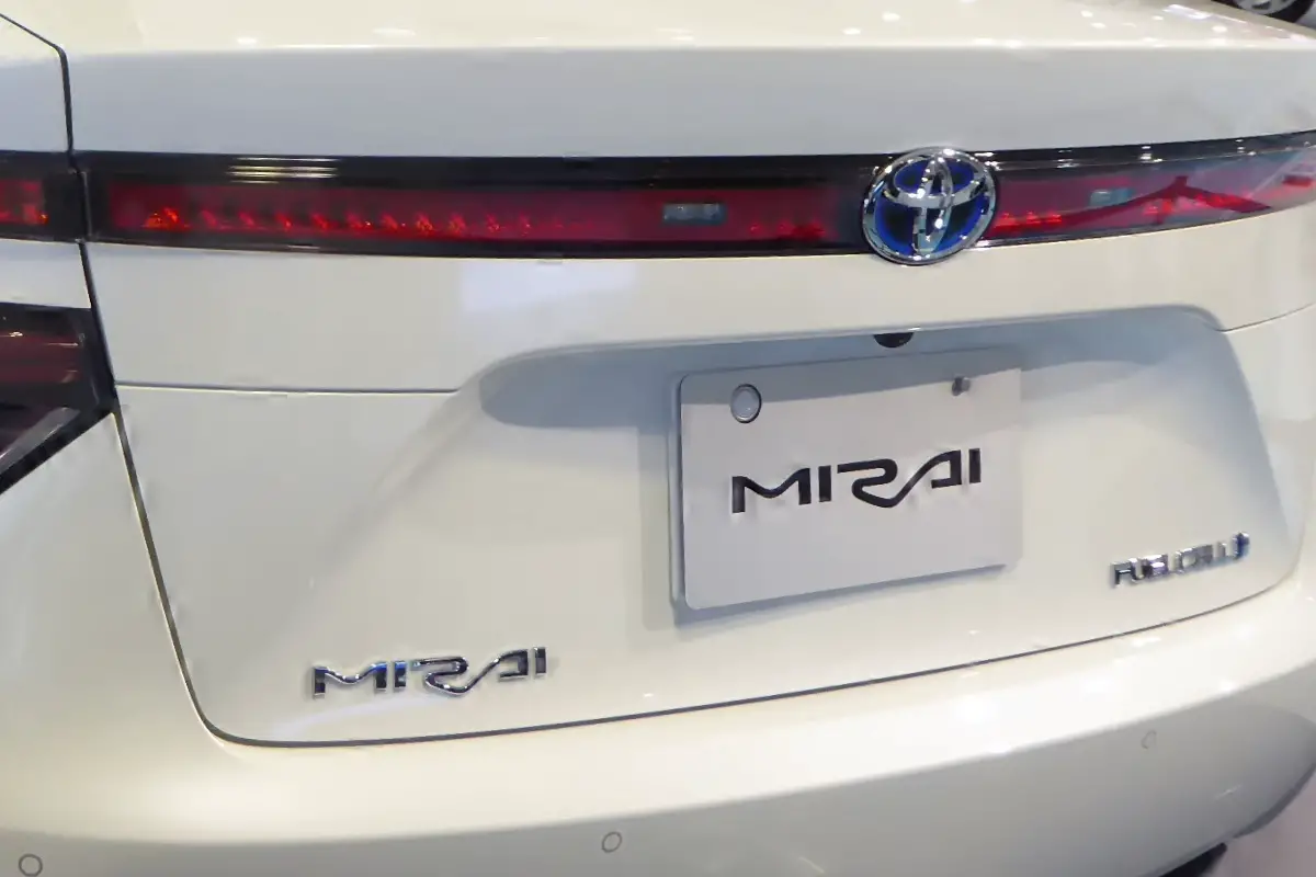 Hydrogen Train - Toyota Mirai hydrogen car