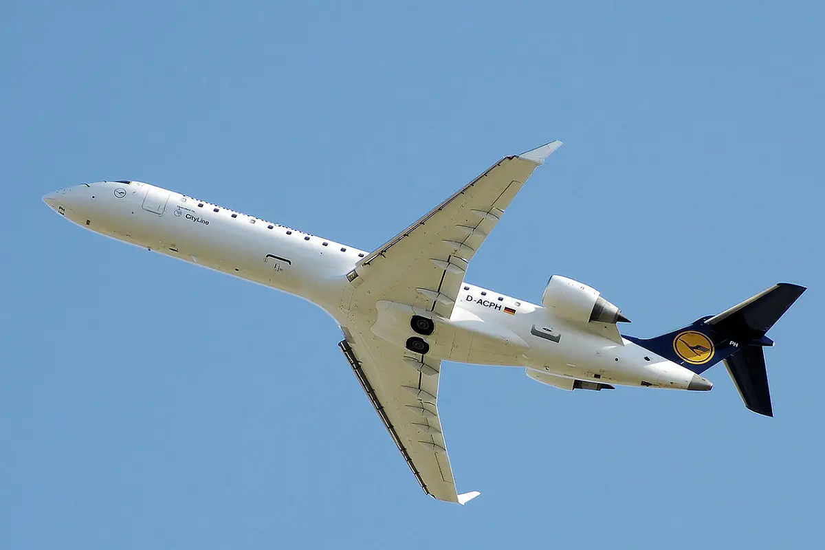 ZeroAvia - Image of Bombardier CRJ700 - a Lufthansa regional cityline