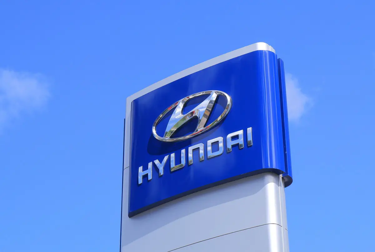 green hydrogen - image of Hyundai Logo